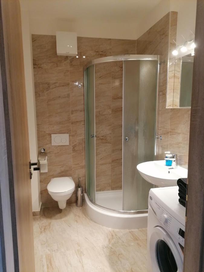 Brand New Studio Apartment # 45 With Free Parking In The City Center Прага Экстерьер фото