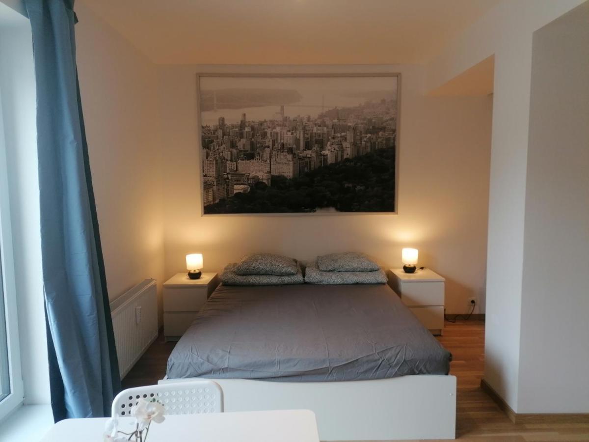 Brand New Studio Apartment # 45 With Free Parking In The City Center Прага Экстерьер фото
