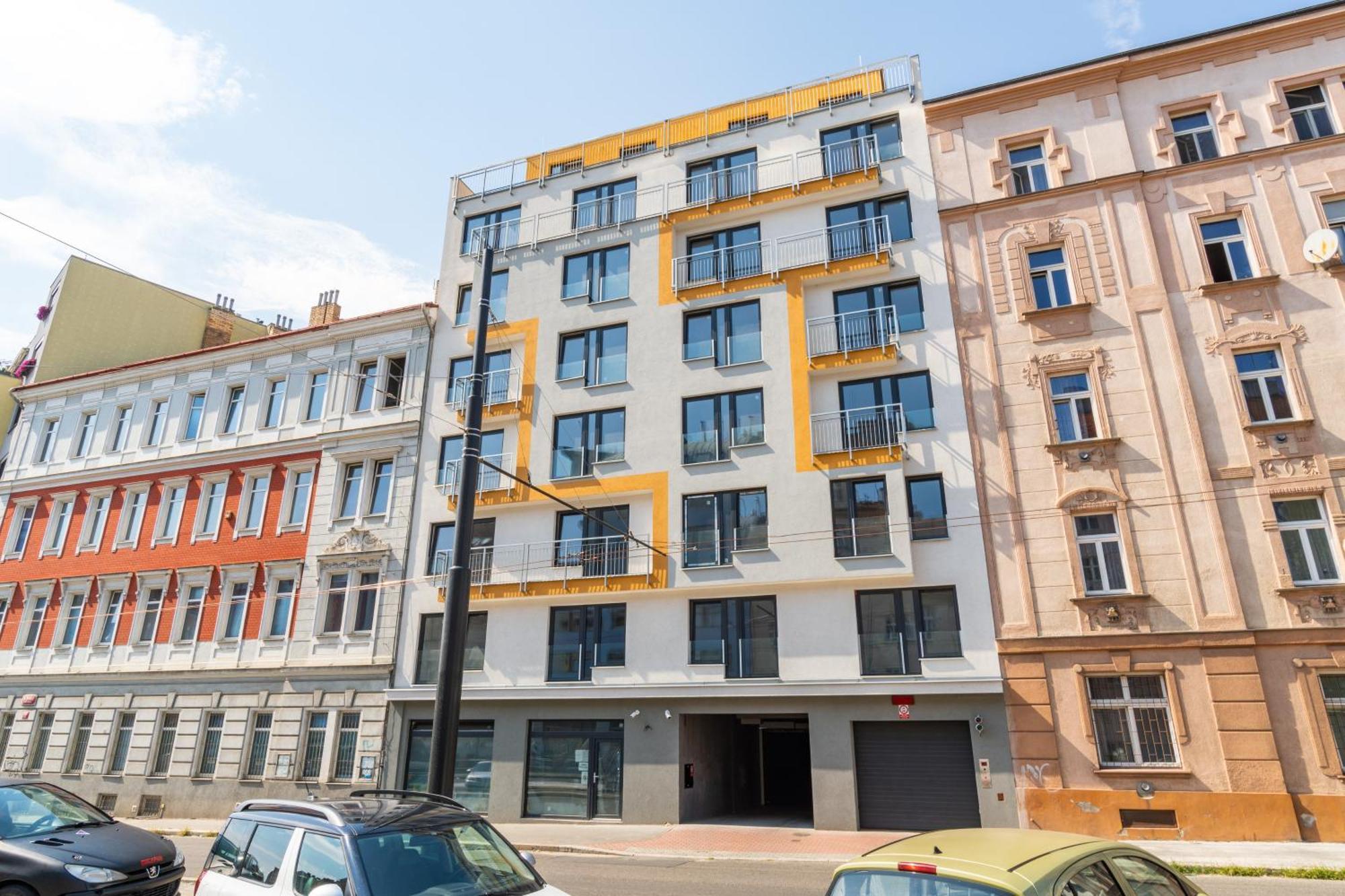 Brand New Studio Apartment # 45 With Free Parking In The City Center Прага Экстерьер фото